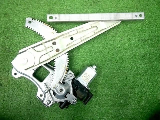Used]Rear Left Door Regulator NISSAN Cube 2007 DBA-YGZ11