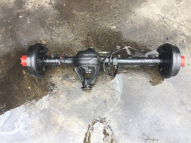 Used]Rear Differential Housing Assembly TOYOTA Landcruiser 1998 KC-HZJ75  4111060410 - BE FORWARD Auto Parts