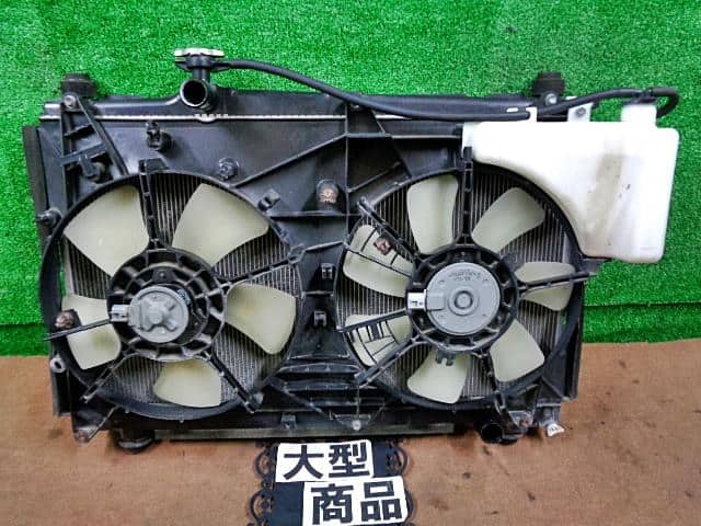 Used]Voxy ZRR70W radiator 1640037220 BE FORWARD Auto Parts