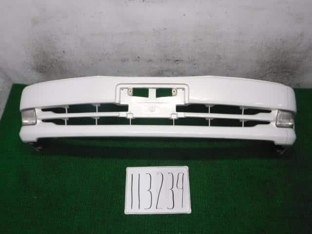 Used]Front Bumper TOYOTA Chaser 1997 KD-LX100 5211922890A1 - BE
