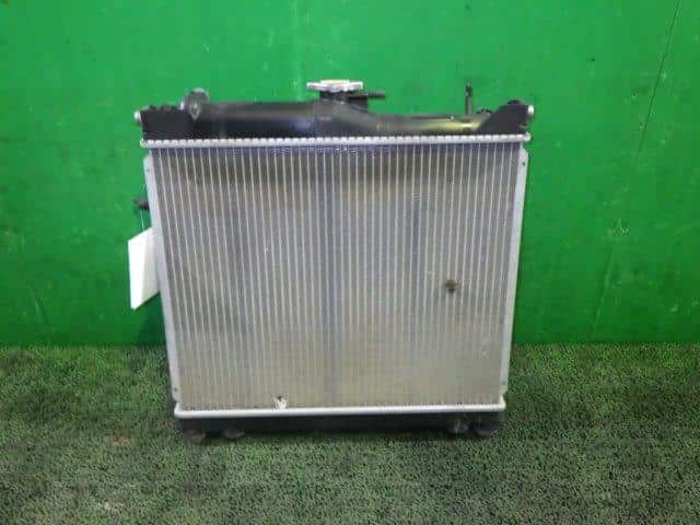 Used]Jimny JB23W radiator 1770080A00 BE FORWARD Auto Parts