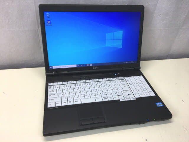 [Used]FUJITSU LIFEBOOK A572/FX [ SSD] SSD256GB memory 4GB Super multi ...