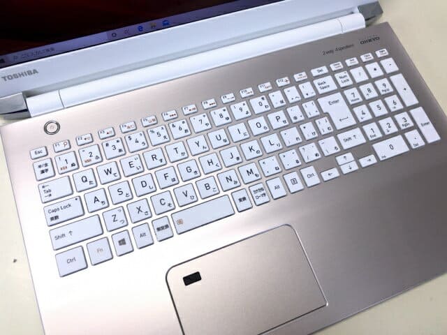 Used]It is DYNABOOK AZ65/FGSD SSD256GB memory 12GB Super multi