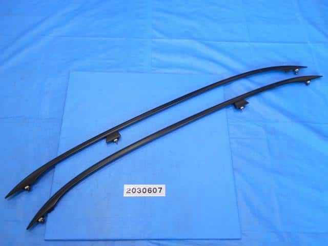 e91 roof rails