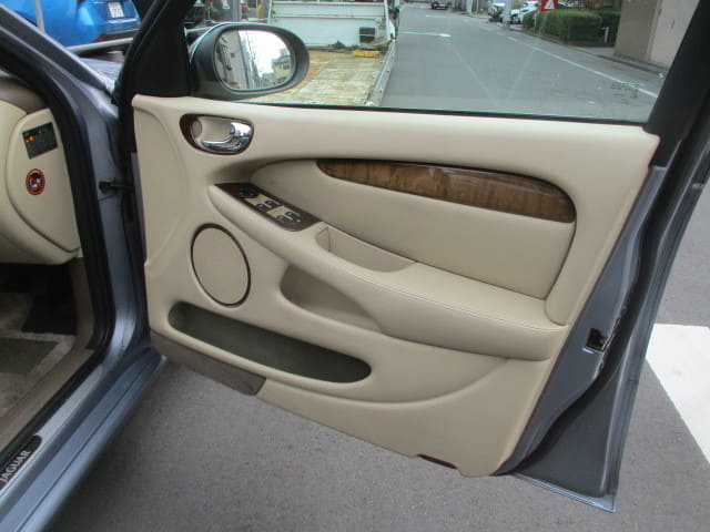Jaguar x type trim parts best sale