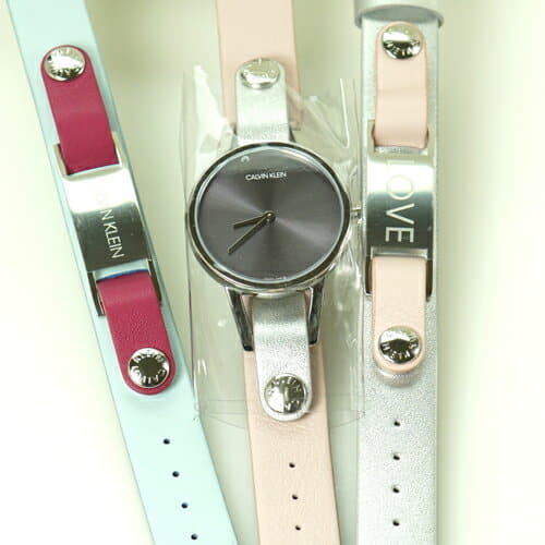 New]( a magazine introduction model with the breath with the