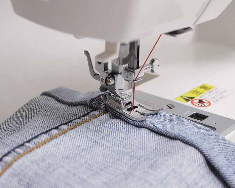 New]Electric sewing machine SN55e sewing machine Footcon troller powerful  motor buttonhole zigzag SINGER jeans pipe thing sewing entering a  kindergarten preparations mask singer - BE FORWARD Store