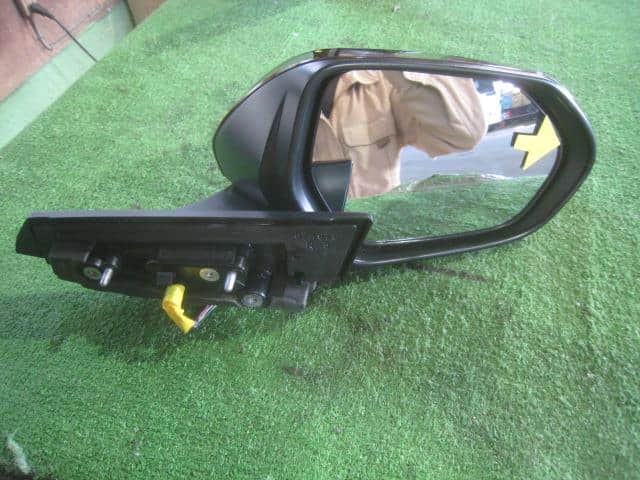 [Used]C-HR ZYX10 Right Sideview Mirror 8791010852