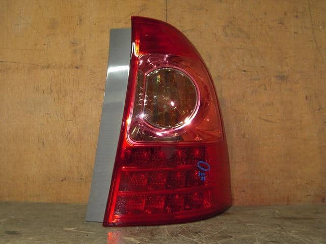 Used]Corolla Fielder NZE121G Right Tail Lamp 8155113680 - BE