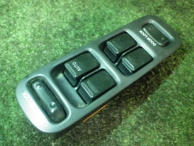 Used]Power Window Switch SUZUKI Cultus Crescent 1997 E-GC21W