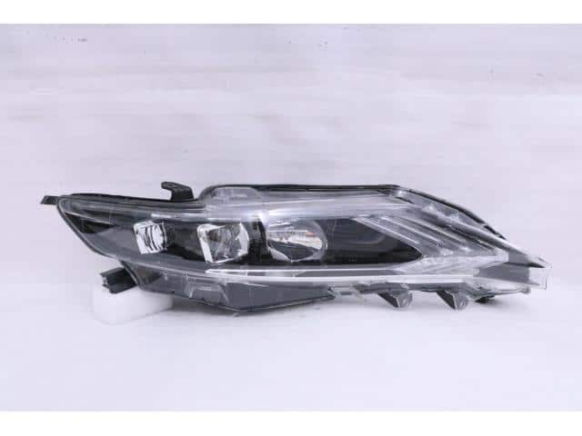 Used]Harrier ZSU60W Right Headlight 8114048440 - BE FORWARD Auto Parts