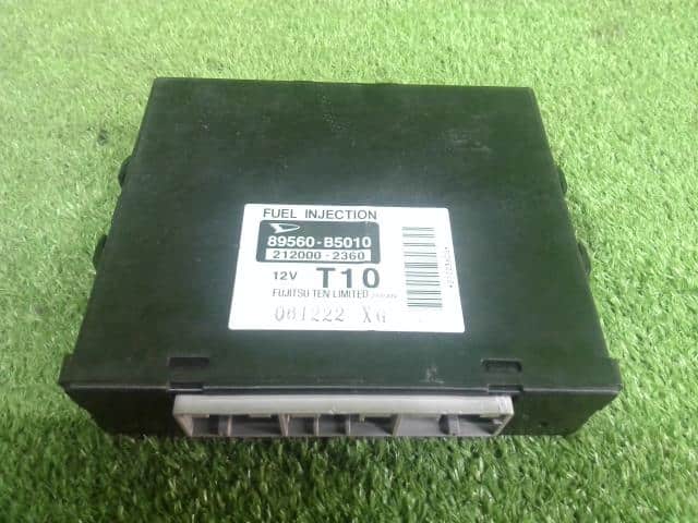 Used]Hijet S210P Engine Control Unit / ECU 89560B5010 - BE FORWARD