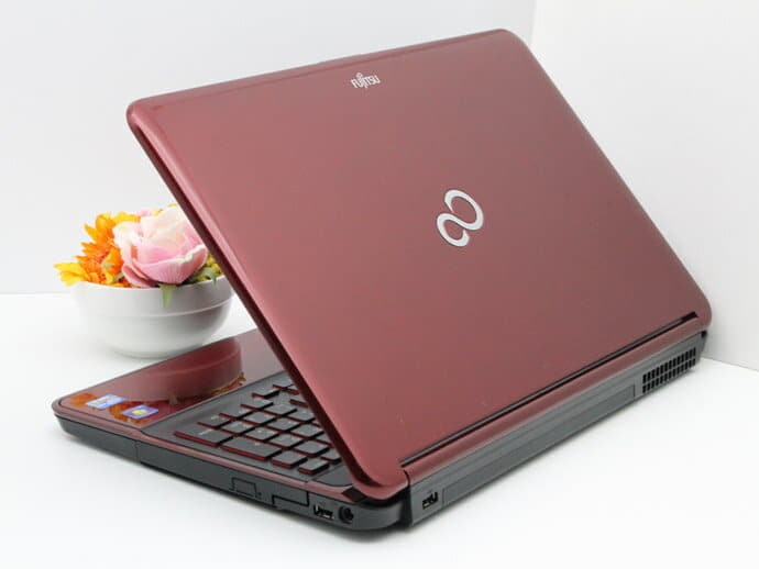 Used]Garnet red Windows10 FUJITSU LIFEBOOK AH54/H FMVA54HR