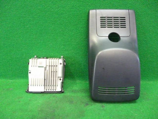 TOYOTA 88181-0W030 genuine camera Aqua