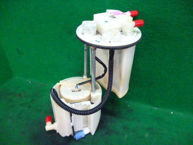 Toyota rav4 fuel pump Clearance