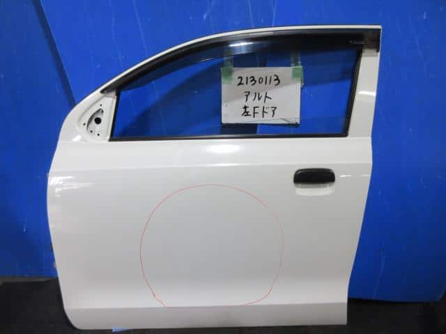 HA36V　アルト 右フロントドア　カラー/26U　中古 アルト HBD-HA36V フロント 左 ドア VP 26U M2A1 68002-74P00
