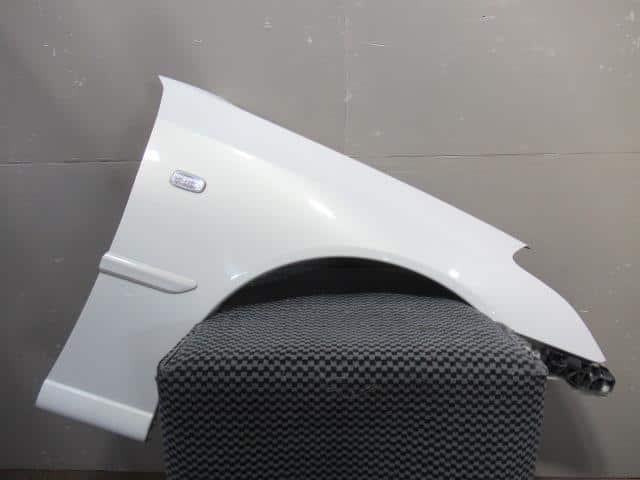 Used]Mark II Blit JZX110W Right Front Fender Panel 538012A510 - BE 