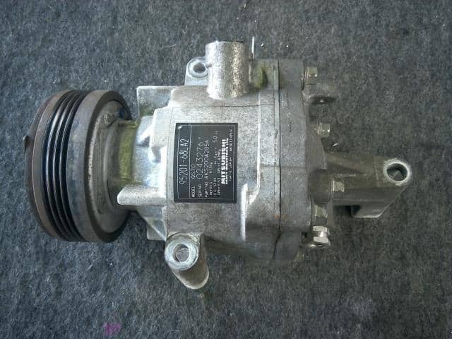 コンプレッサー スイフト ZC72S スズキ K12B 95201-68LC0 コンプレッサー スイフト ZC72S スズキ K12B 95201-68LC0