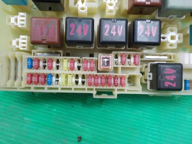 Used Fuse Box Hino Dutro Be Forward Auto Parts