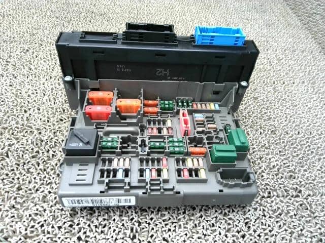 Used Fuse Box Bmw X1 11 Aba Vl18 Be Forward Auto Parts