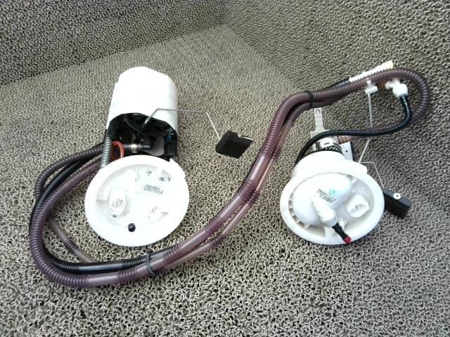 Used]Fuel Pump BMW X1 2011 ABA-VL18 