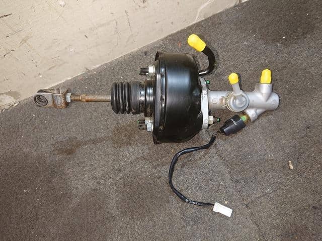 Used]Elf NPR85AN clutch master back 8980432080 - BE FORWARD