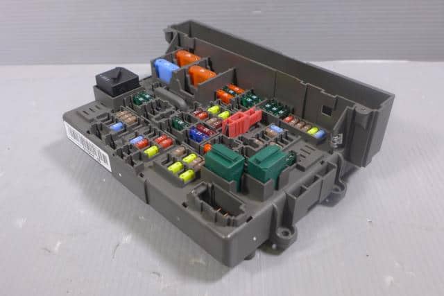 Used Fuse Box Bmw X1 13 Dba Vl Be Forward Auto Parts