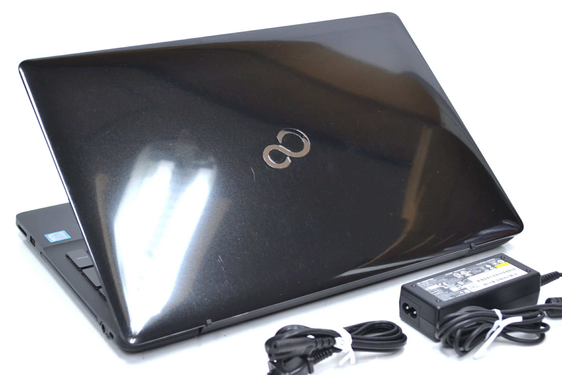 アウター ジャケット Fujitsu AH53A3 i7-6700/12G/512GBL/Office