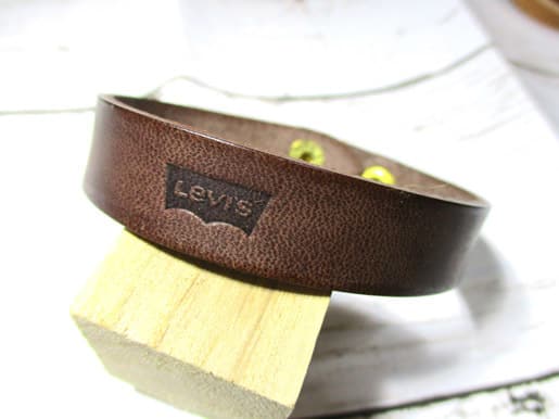 New]The button series chocolate that bracelet Men's Levis Levi's genuine  leather is simple♪ - BE FORWARD Store