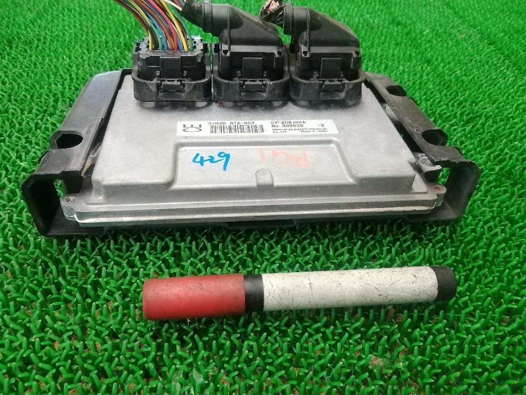 Used]Honda Step WGN RG1 Genuine Engine Control Unit / ECU Engine