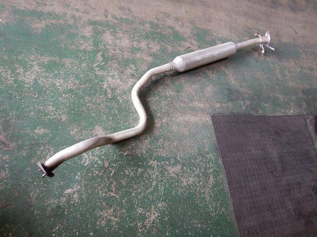Used]Swift Sport ZC32S center pipe 1425072L00 - BE FORWARD Auto Parts
