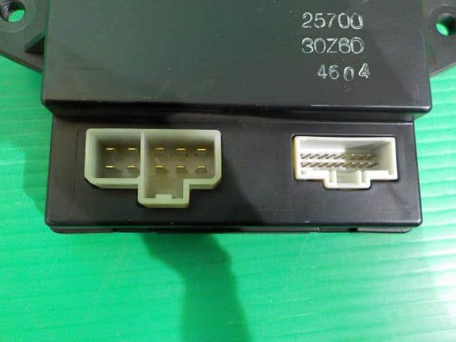 Used]Control Unit NISSAN UD CONDOR 2004 KK-MK21A 2570030Z60