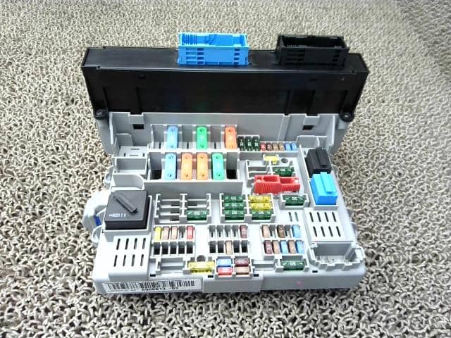 Bmw 3 Series Fuse Box