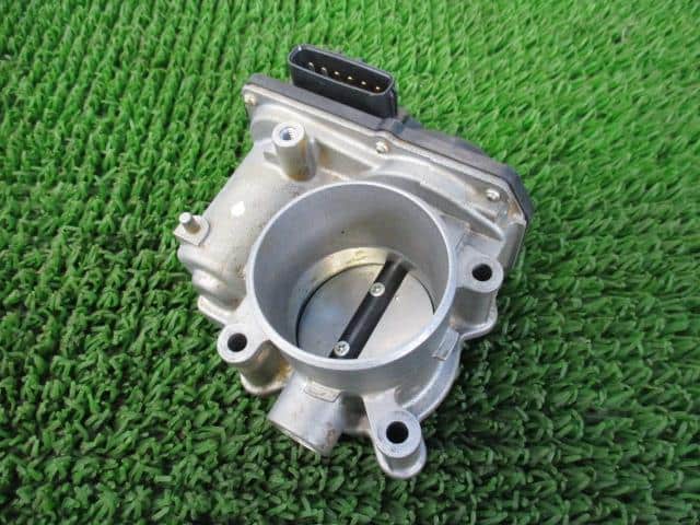 Mazda P5 Throttle Body for Demio and Verisa