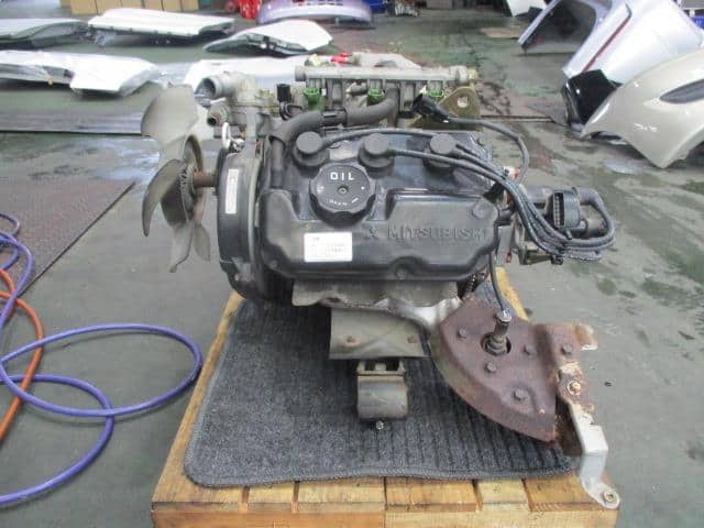 Mitsubishi online minicab engine