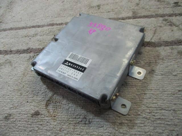 みくページ 2899503 Spark plug boot - Cummins spare part | 777parts.com