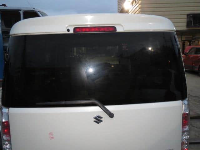Used]Rear Windshield SUZUKI Every 2011 ABA-DA64W 8457068H70 - BE