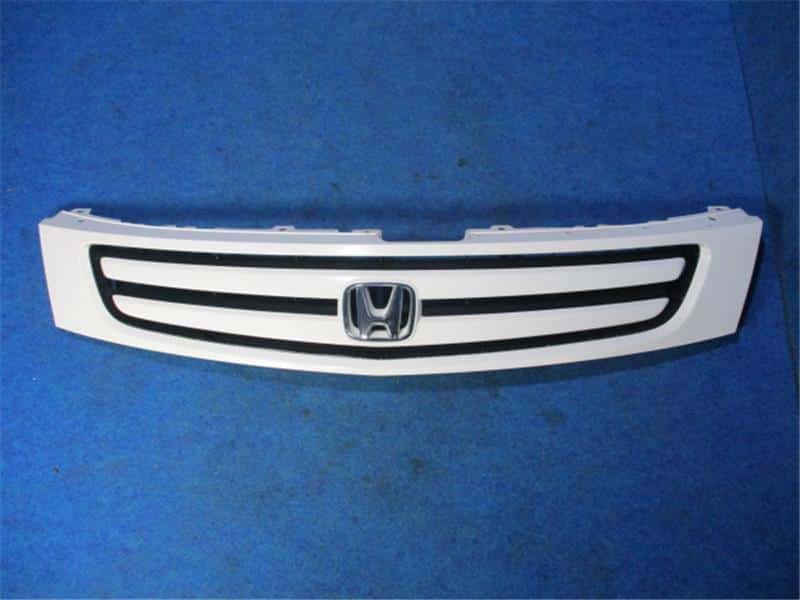 [Used]Radiator Grille HONDA Stream 2001 LA-RN1