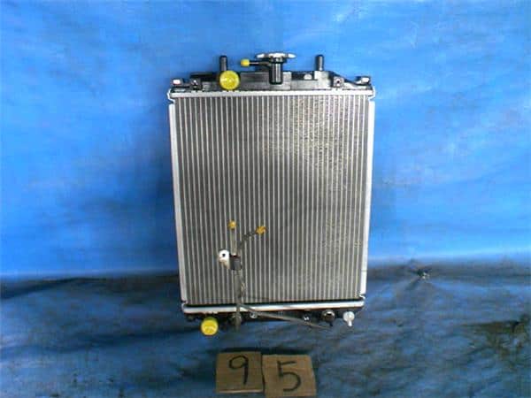 Used]Radiator TOYOTA Duet 2000 TA-M110A BE FORWARD Auto Parts