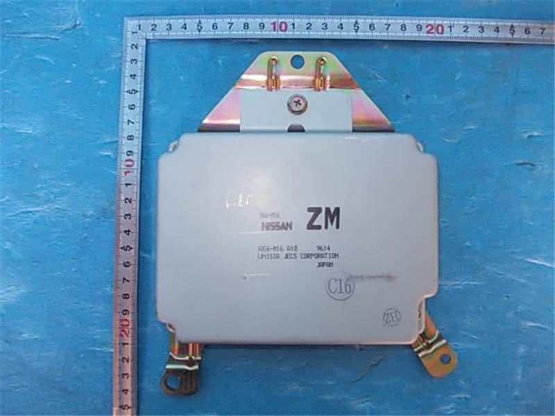 Used]Engine Control Unit / ECU NISSAN Wingroad 1999 GF-WFY11