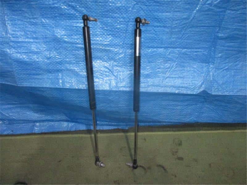 Used]Hood Strut Damper NISSAN Cima 2001 GH-HF50 65470AR025