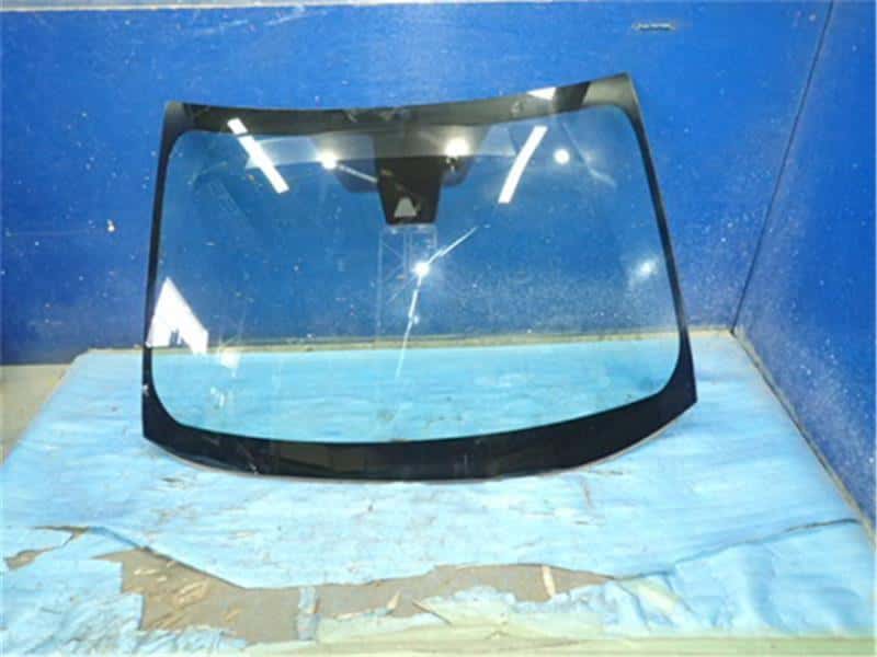 [Used]Front Windshields Glass TOYOTA C-HR 2017 DAA-ZYX10 561011090275