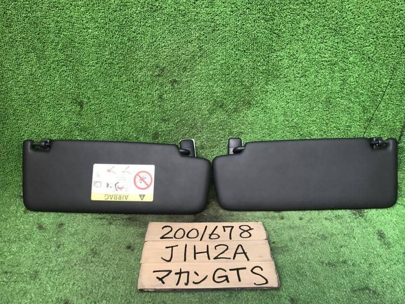 Porsche macan sun visor online