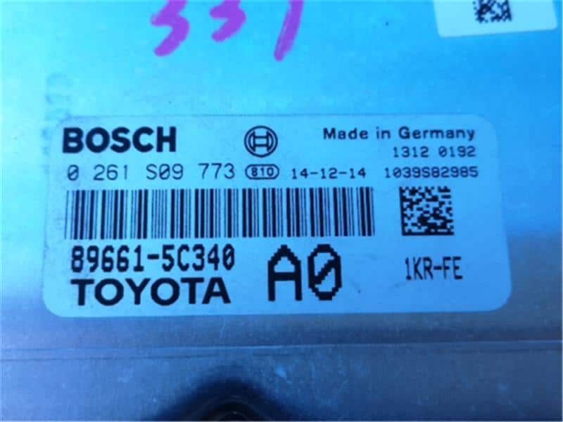 Used]Engine Control Unit / ECU TOYOTA Vitz 2015 DBA-KSP130