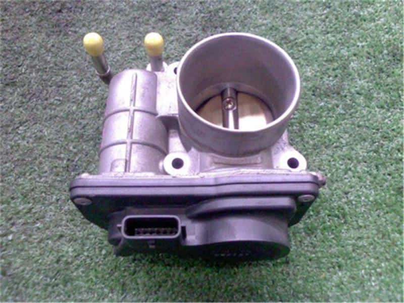 [Used]Throttle Body NISSAN Tiida Latio 2006 DBASC11 BE FORWARD Auto
