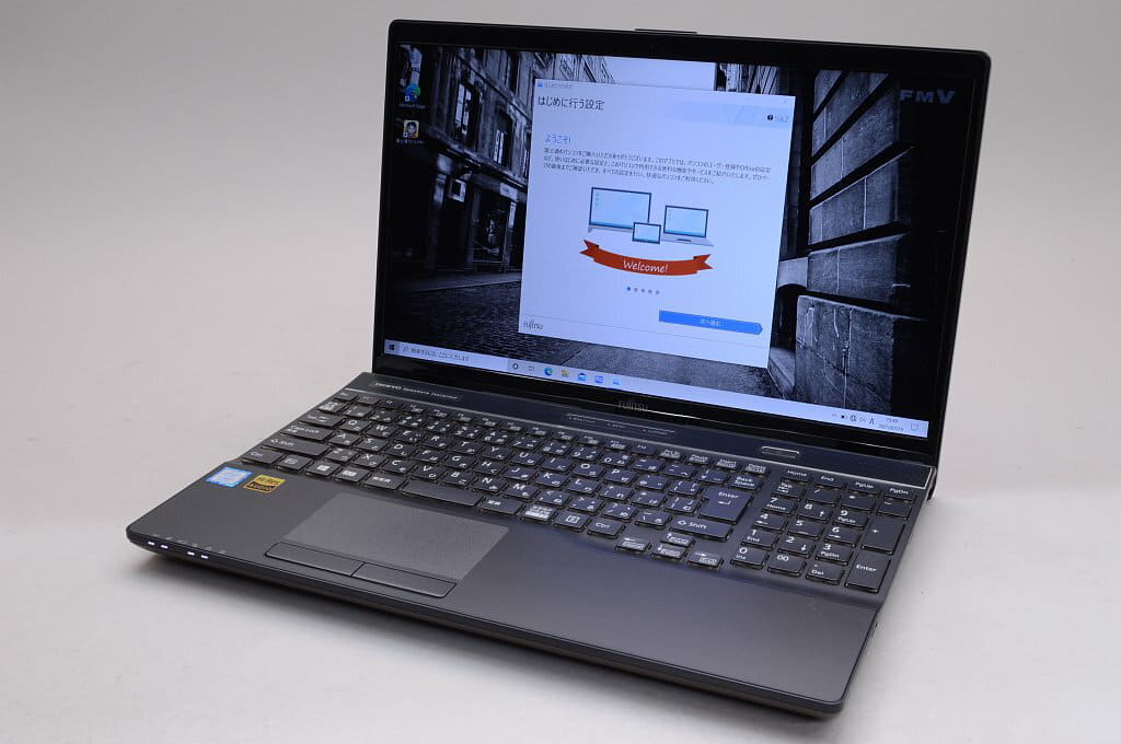 Used]Fujitsu LIFEBOOK AH AH53/B3 FMVA53B3B blight Black - BE