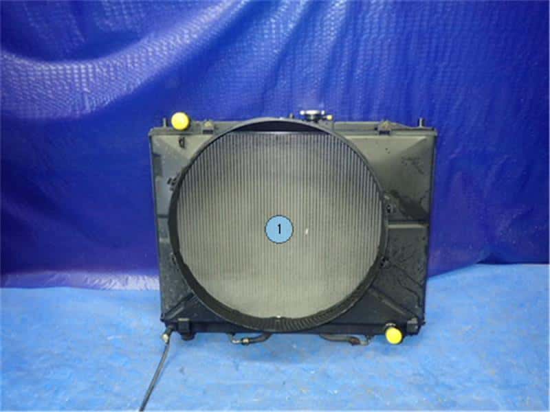 [Used]Radiator MITSUBISHI Pajero 2001 TA-V75W MR968286 - BE FORWARD ...