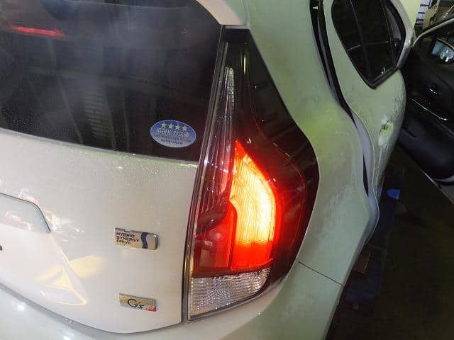 Used]Right Tail Light TOYOTA Aqua 2017 DAA-NHP10 8155052D31 - BE