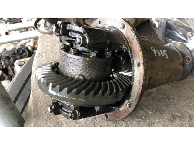 Used]Jimny JA71C Rear Differential Gear 2730080830 - BE