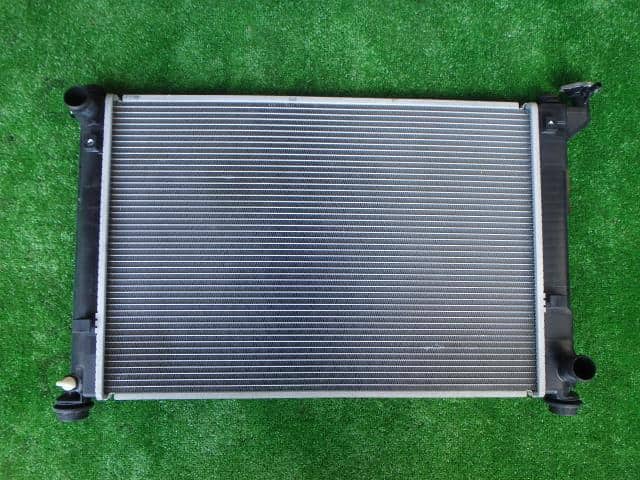 Used]Radiator TOYOTA Wish 2007 DBA-ANE10G 1640028350 - BE FORWARD